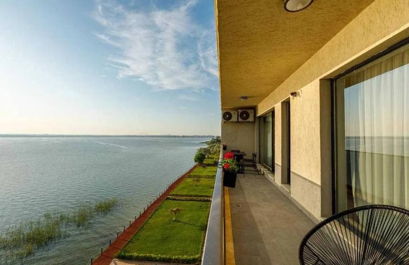 Rental of a comfortable 2-room apartment, 58 m², Mamaia, Romania